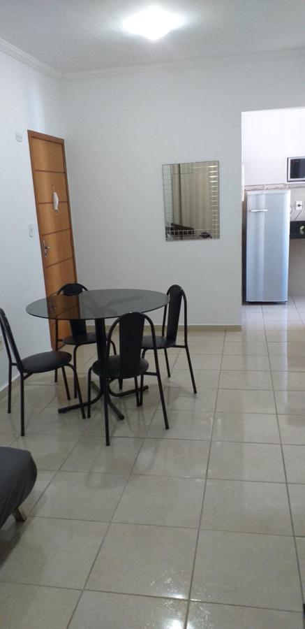 Apartamento No Canto Do Forte, Wi-Fi, Estacionamento Gratuito E Churrasqueira Πράια Γκράντε Εξωτερικό φωτογραφία